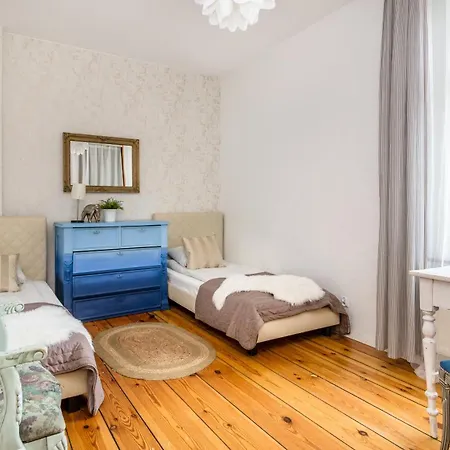 Citystay Retro 5 Min Plaza! Sopoty